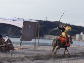 第28回「逗子海岸　流鏑馬（やぶさめ）」が2019年11月17日（日）に行われます。