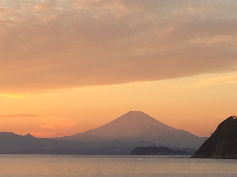 今日の夕景 〜逗子海岸夕日と富士山〜