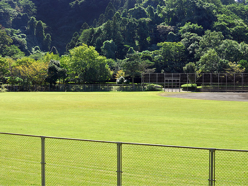 南郷上ノ山公園　グラウンド写真