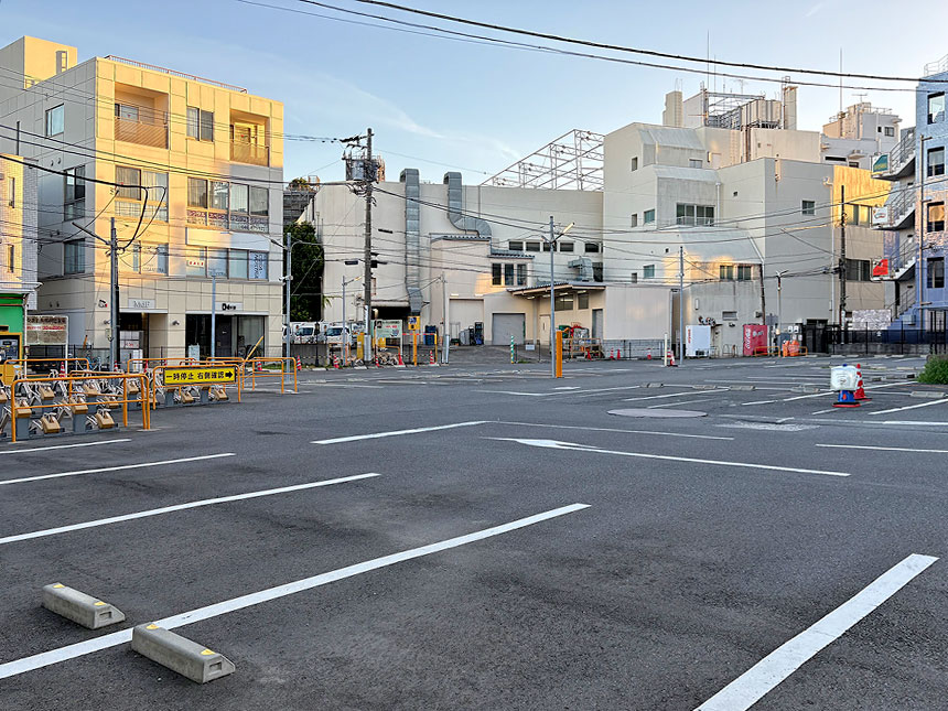 キクチビル有料駐車場　パーキング写真