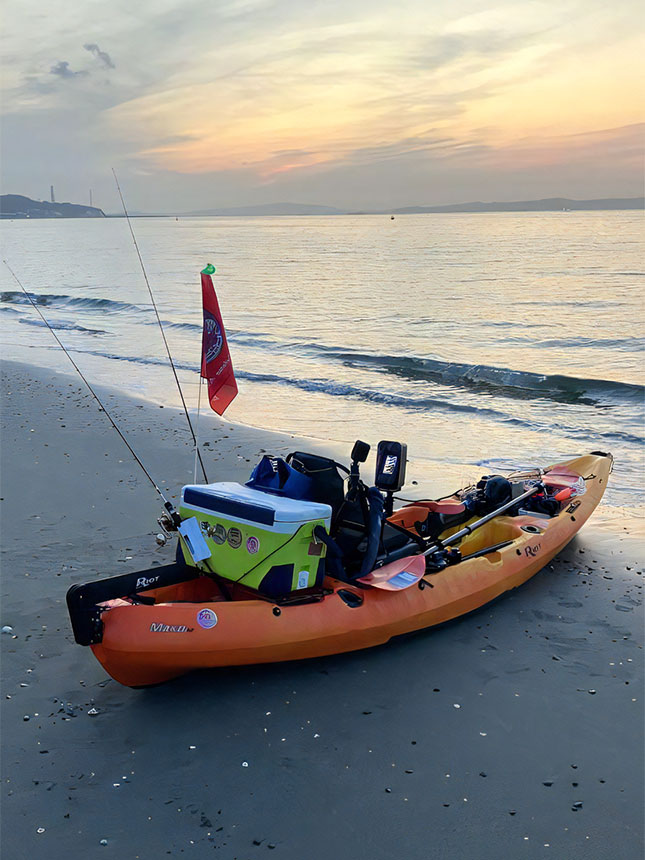 三浦海岸 激熱 朝一限定「水深わずか14mの青物ゲーム」