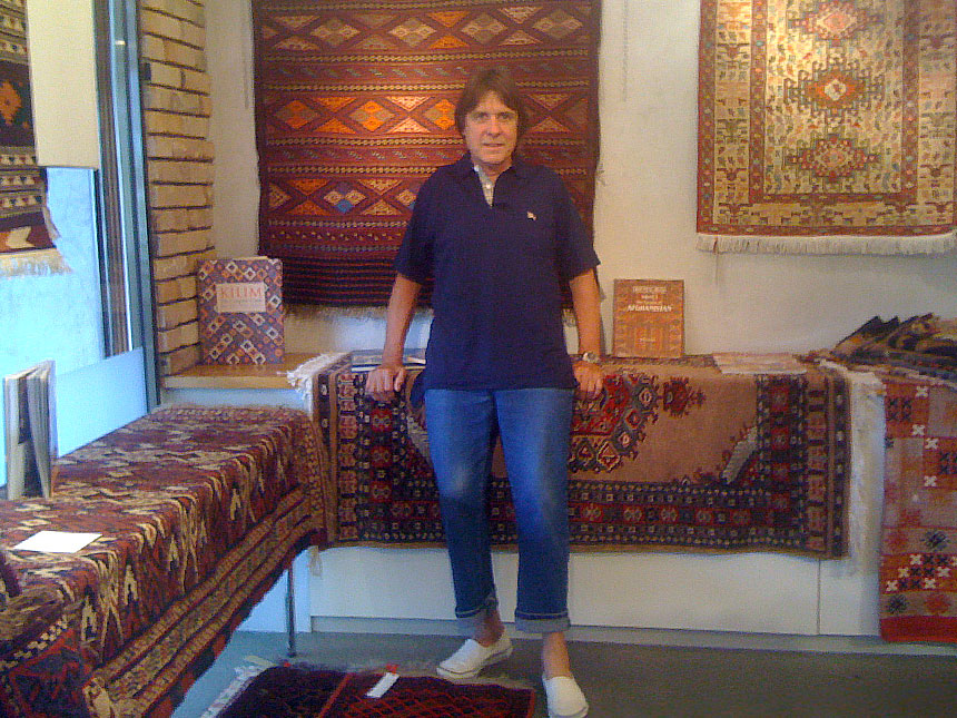 鎌倉市内ギャラリーでのポップアップショップにて。
