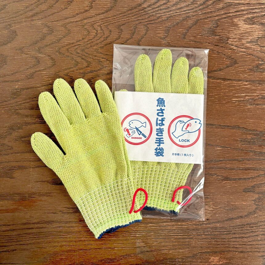 ※手袋は1個（片手のみに使用）入りです。

