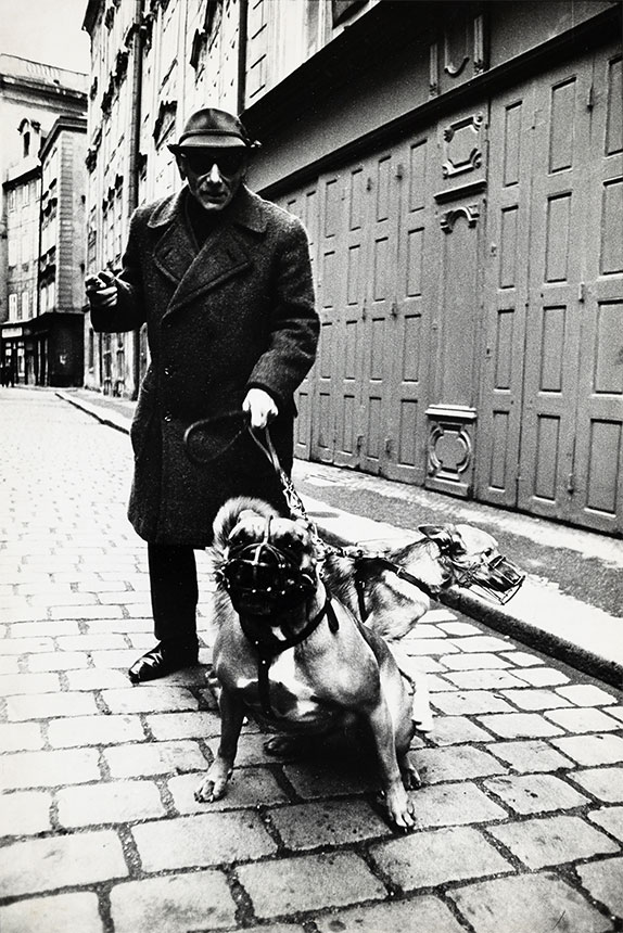 マーギット・エムリッヒ《無題、プラハ》1969年
© Margit Emmrich. Courtesy Loock Galerie, Berlin
